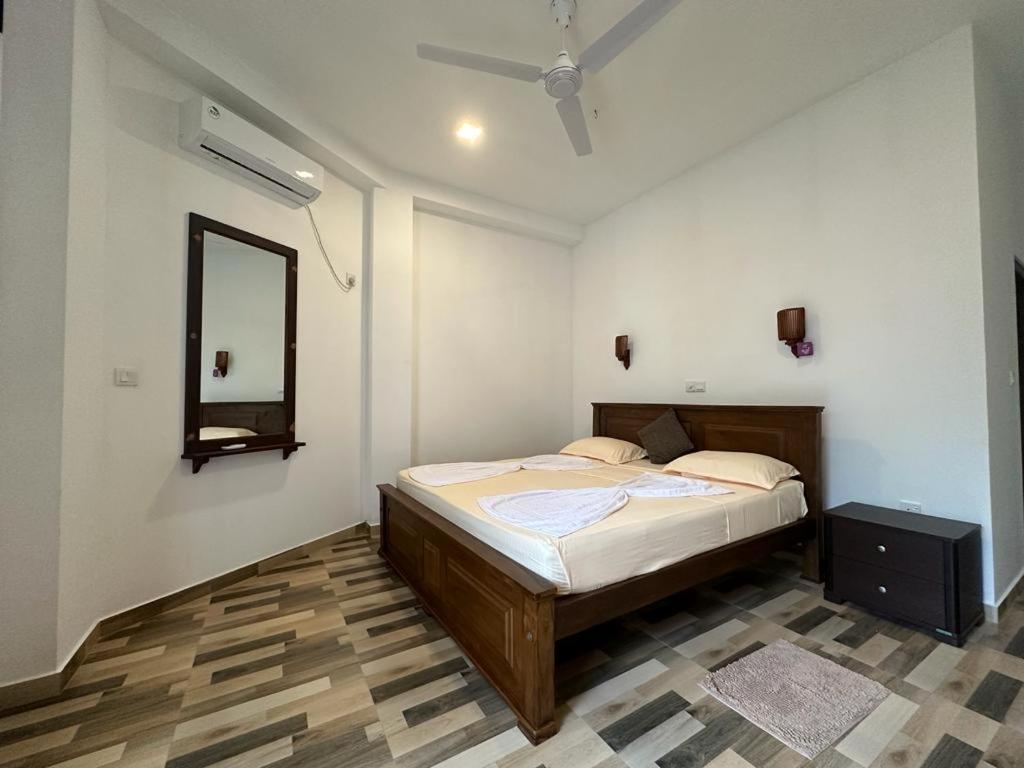 Siyon Yula - Guest House 히카두와 외부 사진